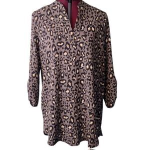 NWOT Jodifl size M textured leopard animal print long sleeve v-neck tunic blouse